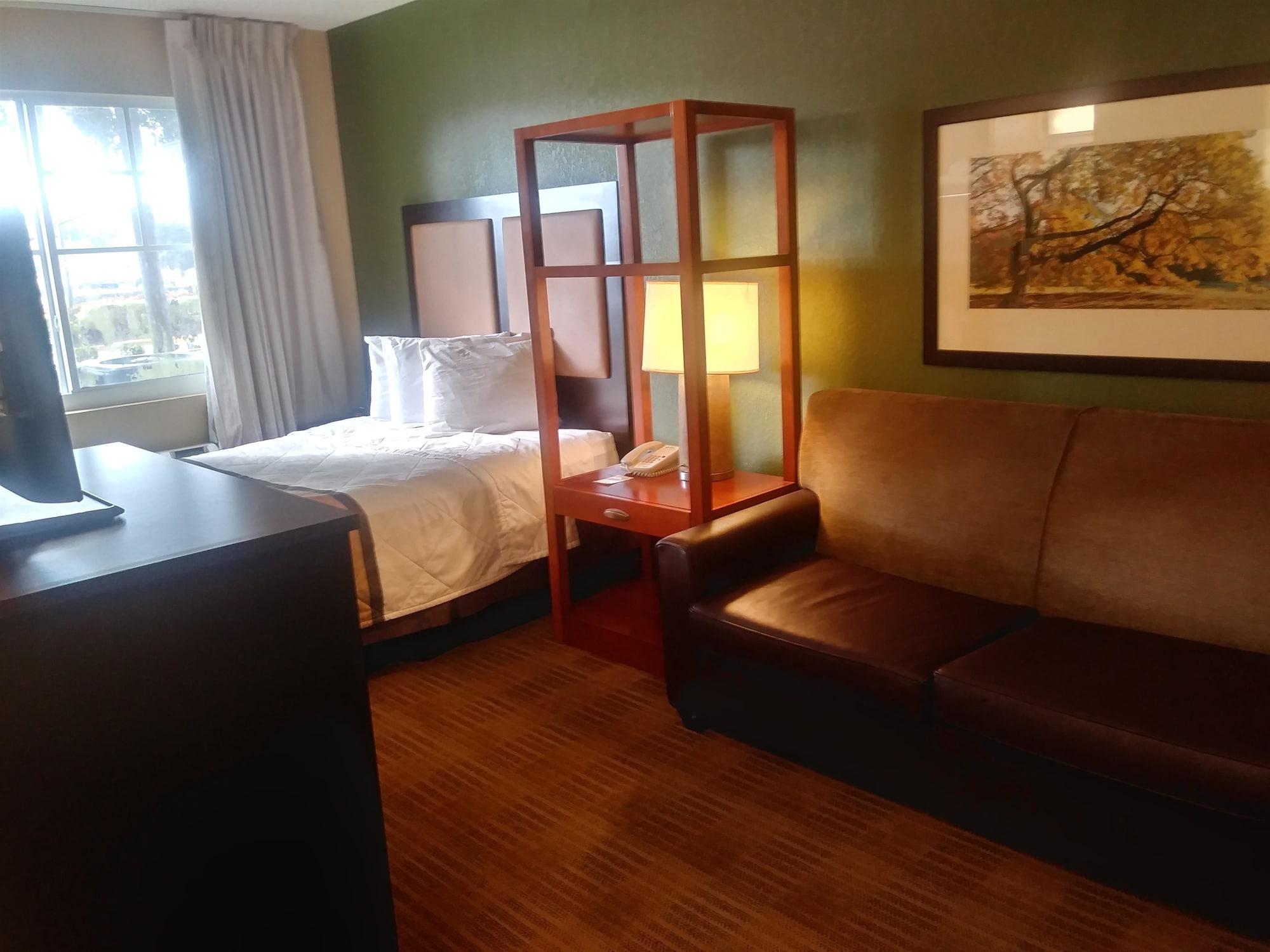 וובסטר Lonestar Suites מראה חיצוני תמונה