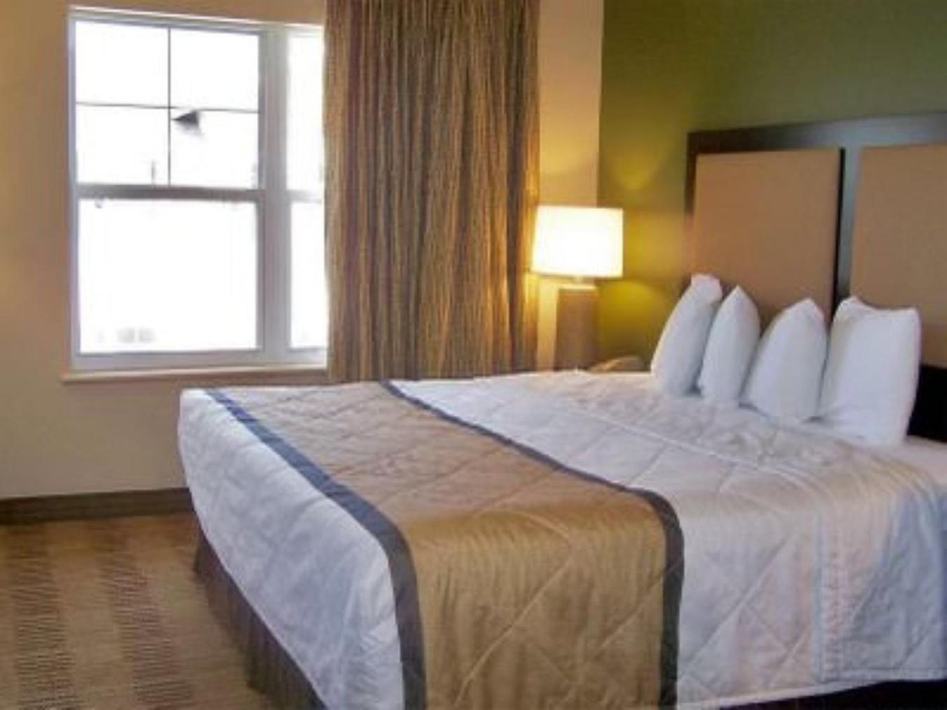וובסטר Lonestar Suites מראה חיצוני תמונה