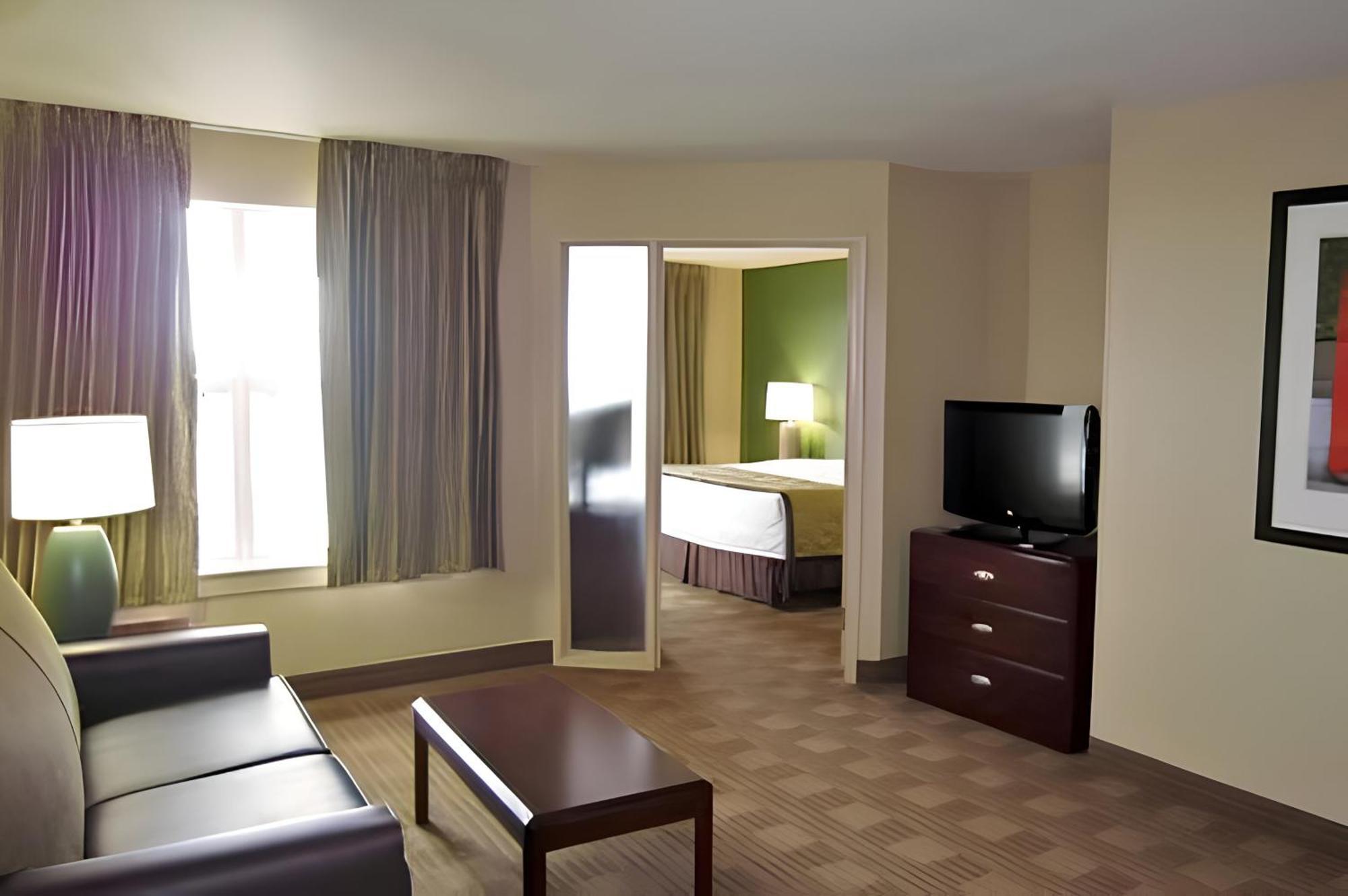 וובסטר Lonestar Suites מראה חיצוני תמונה