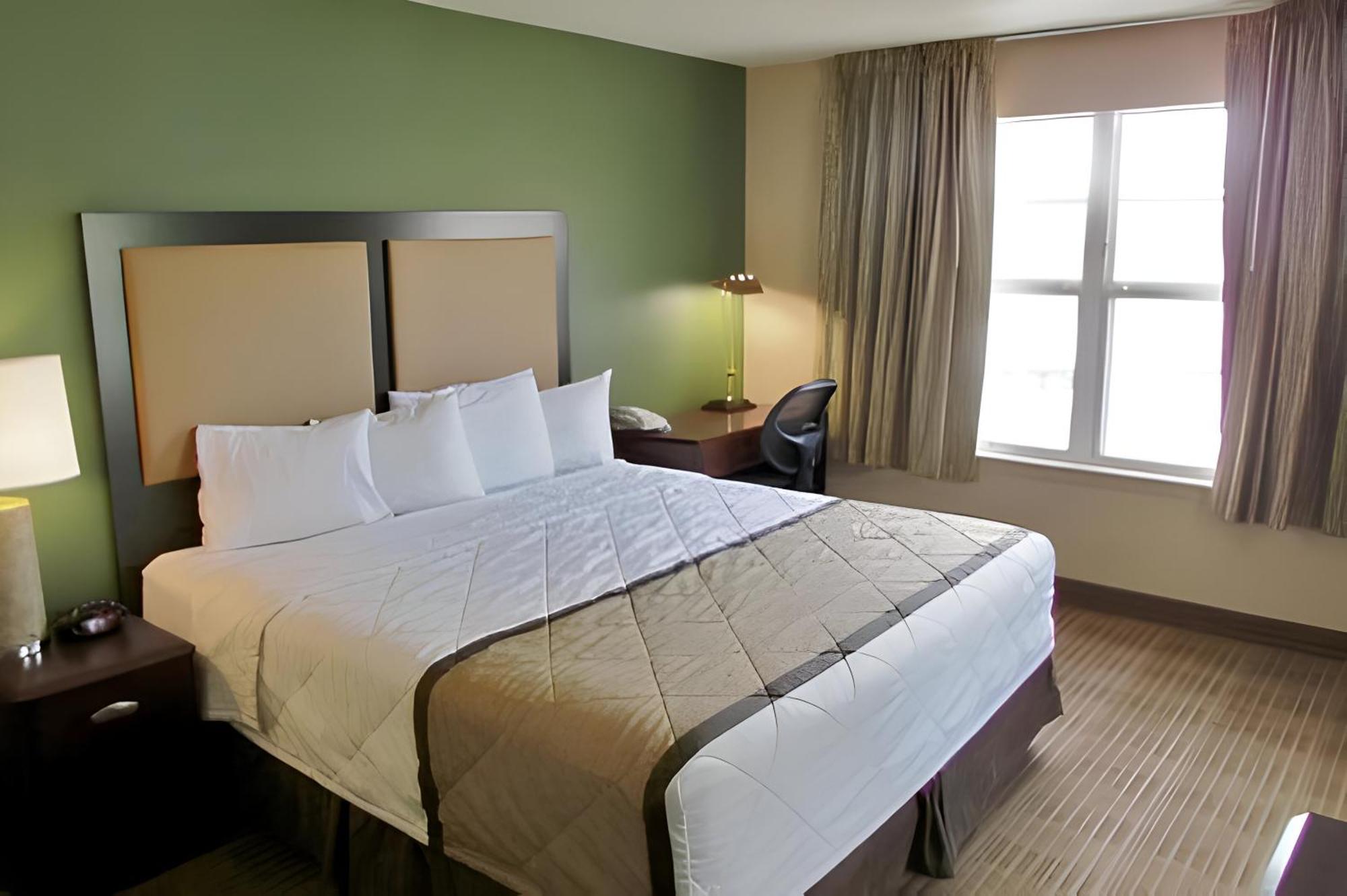וובסטר Lonestar Suites מראה חיצוני תמונה
